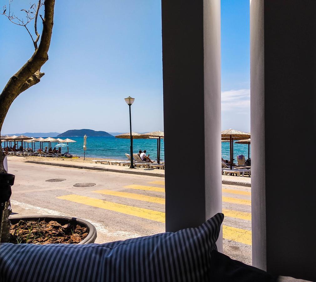 Meliton Inn Hotel & Suites By The Beach Neos Marmaras Exterior foto